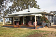 Book Tungkillo Accommodation Vacations Hotel NSW Hotel NSW