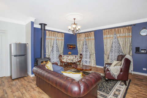 Hahndorf House B&B - Hotel NSW 4