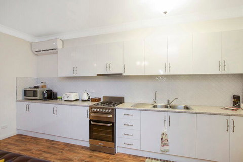 Hahndorf House B&B - Hotel NSW 7