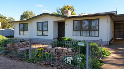 The Quorn-er House - Hotel NSW 3