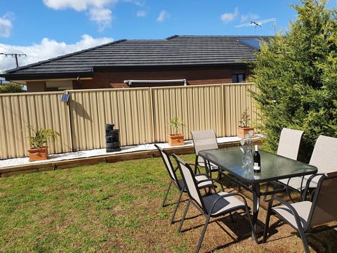 Explore Adelaide, Gawler, The Barossa And Clare Valleys All-in-one - Hotel NSW 12