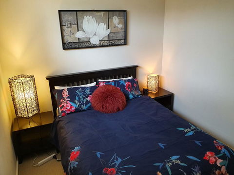 Explore Adelaide, Gawler, The Barossa And Clare Valleys All-in-one - Hotel NSW 4