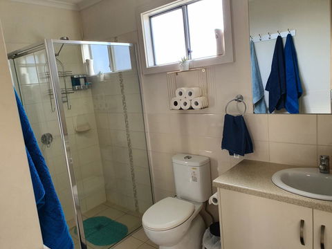 Explore Adelaide, Gawler, The Barossa And Clare Valleys All-in-one - Hotel NSW 8