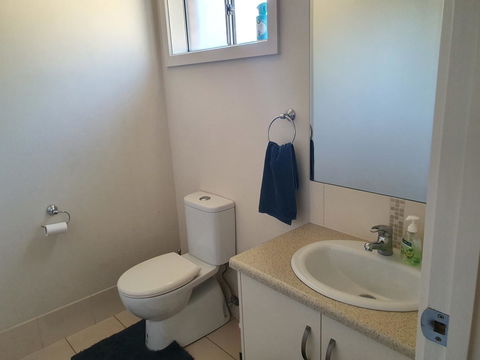 Explore Adelaide, Gawler, The Barossa And Clare Valleys All-in-one - Hotel NSW 9