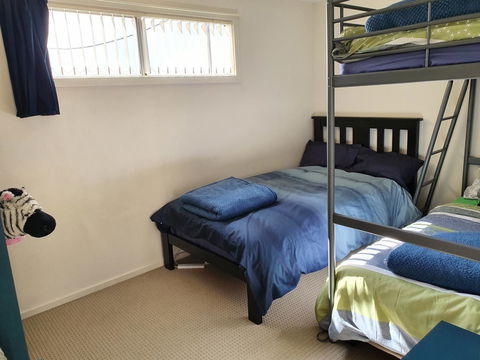 Explore Adelaide, Gawler, The Barossa And Clare Valleys All-in-one - Hotel NSW 5