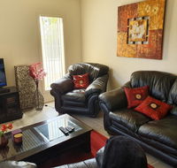 Explore Adelaide Gawler the Barossa and Clare Valleys all-in-one - Hotel NSW
