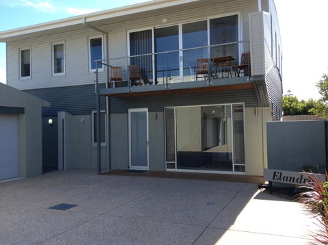 Elandra Holiday Home - Hotel NSW 1