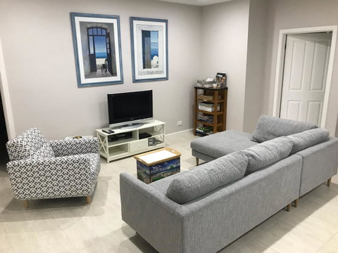 Elandra Holiday Home - Hotel NSW 3