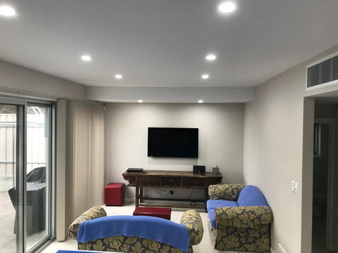 Elandra Holiday Home - Hotel NSW 4