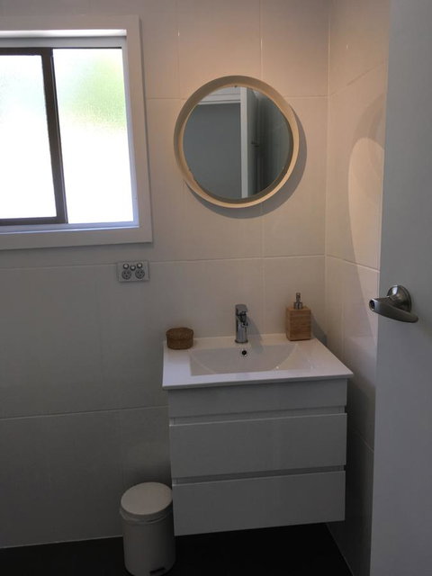 Hilltop Too - Hotel NSW 21