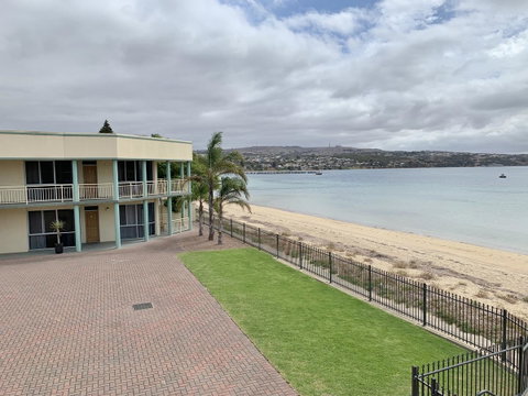 Hilton Beachfront Motel - Hotel NSW 13