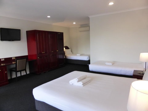 Hilton Beachfront Motel - Hotel NSW 35