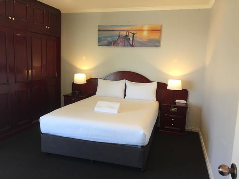 Hilton Beachfront Motel - Hotel NSW 8