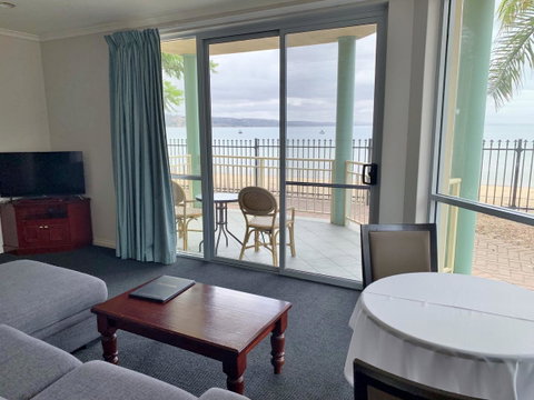 Hilton Beachfront Motel - Hotel NSW 3