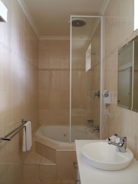Hilton Beachfront Motel - Hotel NSW 44