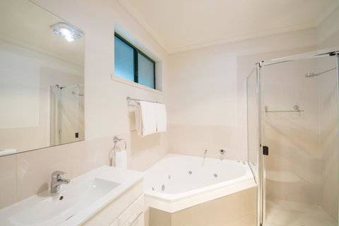 Clare Country Club - Hotel NSW 19