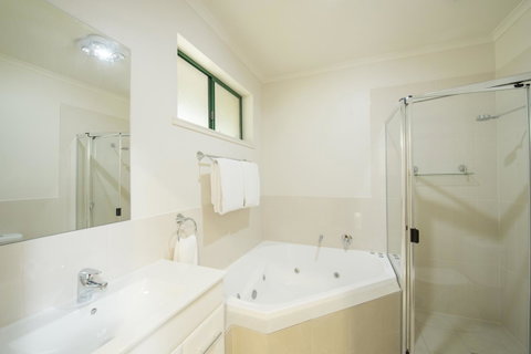 Clare Country Club - Hotel NSW 20