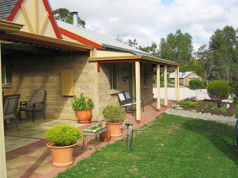 Riesling Trail & Clare Valley Cottages - Hotel NSW 2