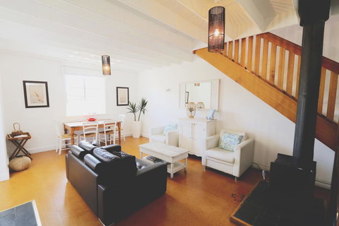 Caledonian Inn - Hotel NSW 27