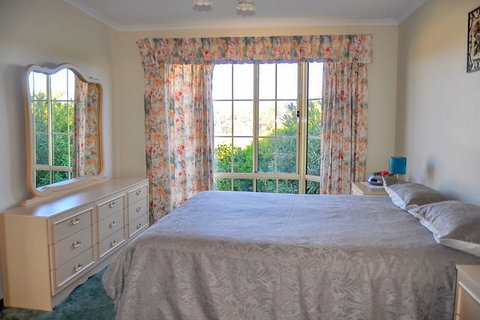 Baywatch - Hotel NSW 3