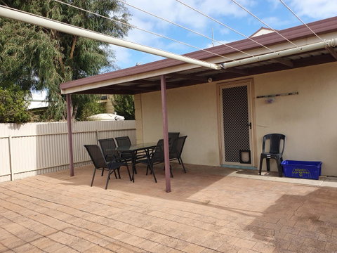 Super Central Location - Hotel NSW 12