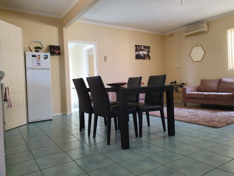 Super Central Location - Hotel NSW 6