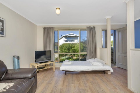 The Lighthouse - Port Willunga - C21 SouthCoast Holidays - Hotel NSW 9