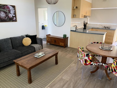 Sunshine Four - Hotel NSW 0