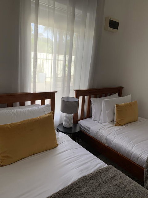 Sunshine Four - Hotel NSW 35