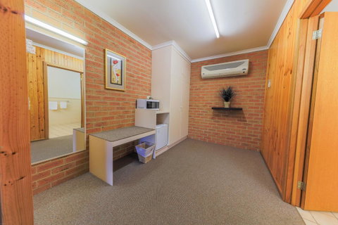 Country Roads Motor Inn Naracoorte - Hotel NSW 5
