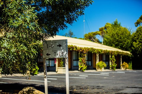 Country Roads Motor Inn Naracoorte - Hotel NSW 20