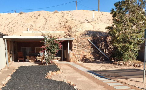 Desert Gum Retreat Gough St - Hotel NSW 7