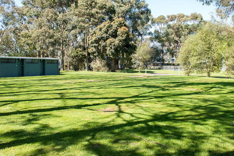 Kalganyi Holiday Park - Hotel NSW 4