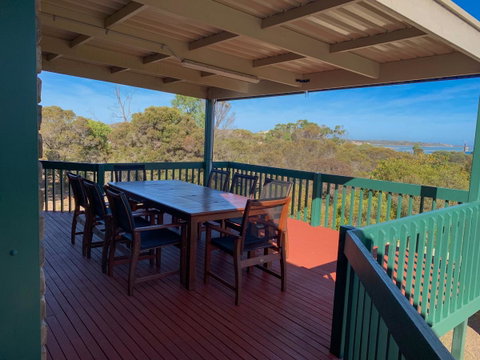 Seacroft - Hotel NSW 2