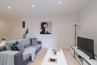 One Bedroom In Adelaides East End FREE WIFINetflixParking