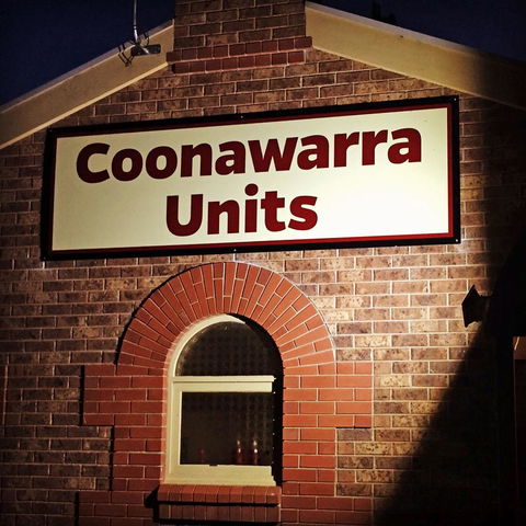 Coonawarra Place Motor Inn - Hotel NSW 22