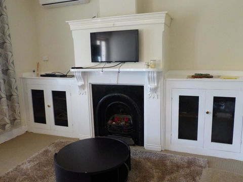 Andy\'s Accommodation - Hotel NSW 6