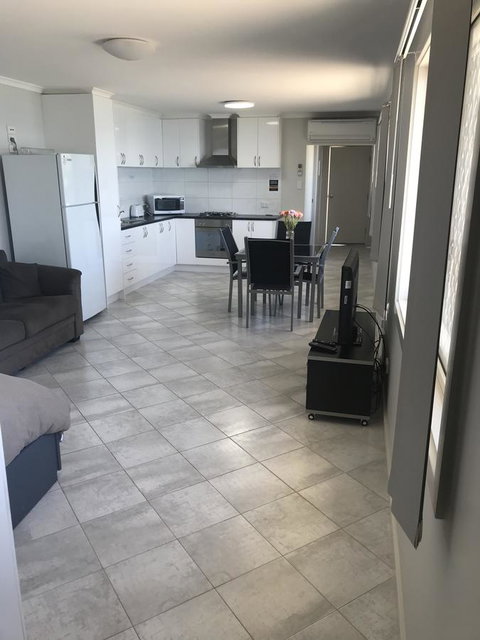 Beachside & Jetty View Apartment 6 - Captain\'s Apt - Hotel NSW 4