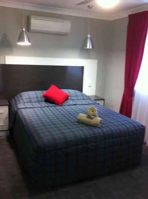 Cattlemans Country Motor Inn & Serviced Apartments - Hotel NSW 22