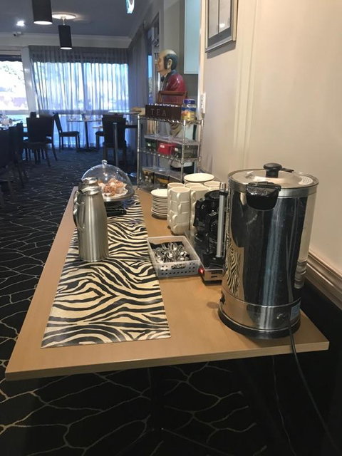 Cattlemans Country Motor Inn & Serviced Apartments - Hotel NSW 3