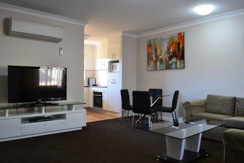 Cattlemans Country Motor Inn & Serviced Apartments - Hotel NSW 42