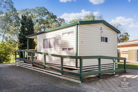 Gawler Caravan Park - Hotel NSW 7