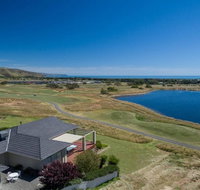Golfers Paradise 18th Tee - 52 Huntingdale Drive - Hotel NSW