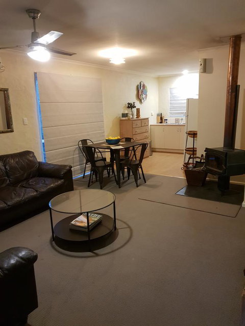 Donnybrook Cottages - Hutt River - Hotel NSW 5