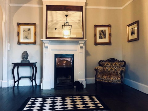 Belmore Cottage - Hotel NSW 1