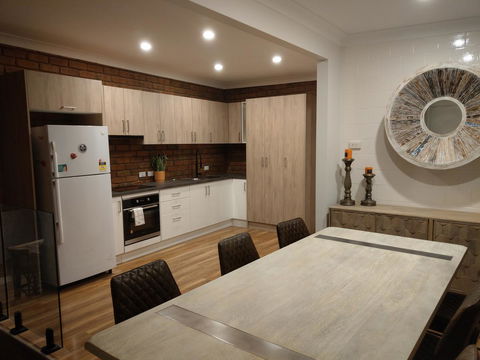 Desert Gum Underground Experience - Hotel NSW 2