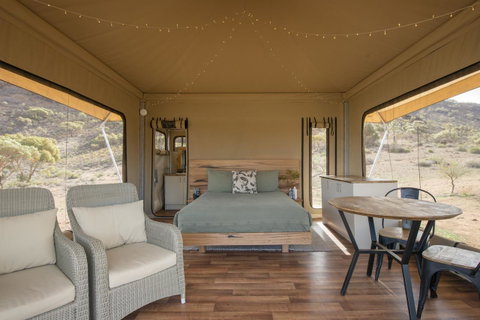 Flinders Bush Retreats - Hotel NSW 1