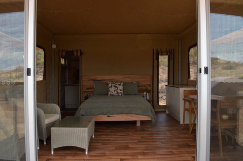 Flinders Bush Retreats - Hotel NSW 6