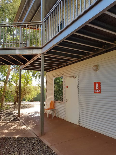 Capricorn Village - Hotel NSW 1