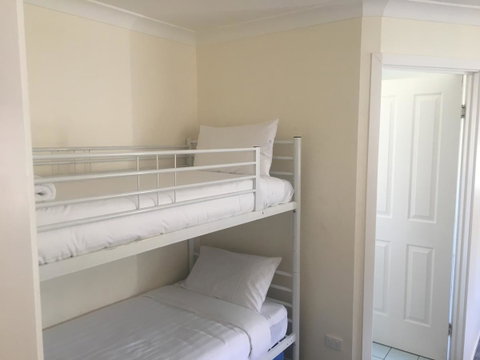 Junee Motor Inn - Hotel NSW 23